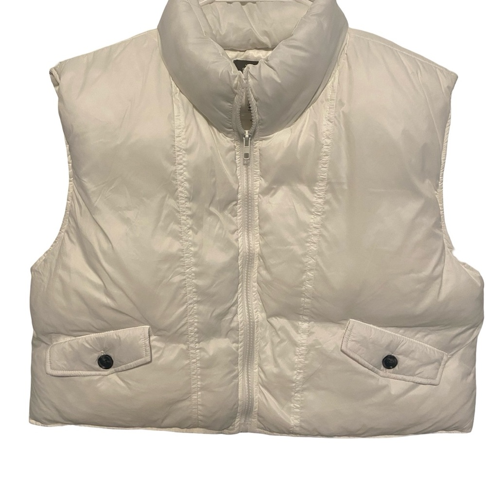 Sans Souci White Puffer Crop Vest